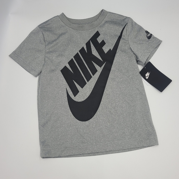 NEW Nike boys' summer outfit size 6 - Picture 2 of 7